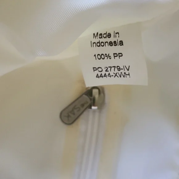 The Sak Handbag - Picture 3 of 3